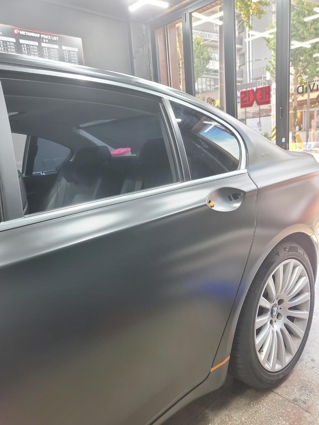 광주 서구 / 랩핑 / 에이버리 사틴 블랙 / BMW / 7시리즈