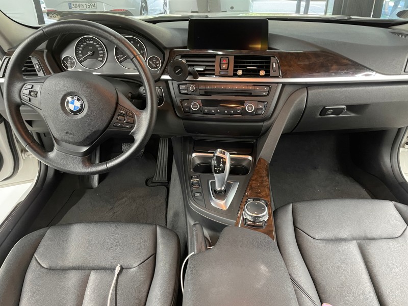 화성 향남읍 / 무광카본 실내랩핑 / BMW / 3시리즈