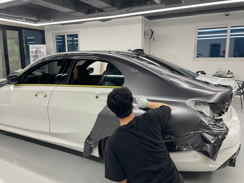 화성 향남읍 / 사틴다크그레이 전체랩핑(3m) / BMW / 3시리즈