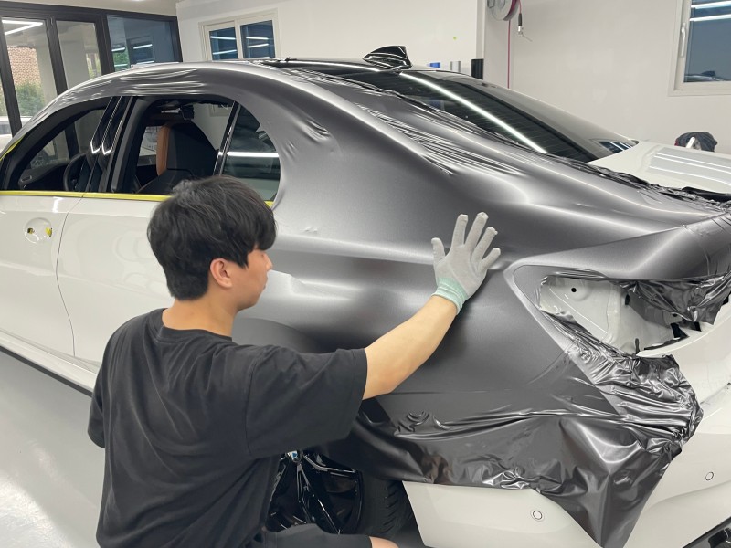 화성 향남읍 / 사틴다크그레이 전체랩핑(3m) / BMW / 3시리즈