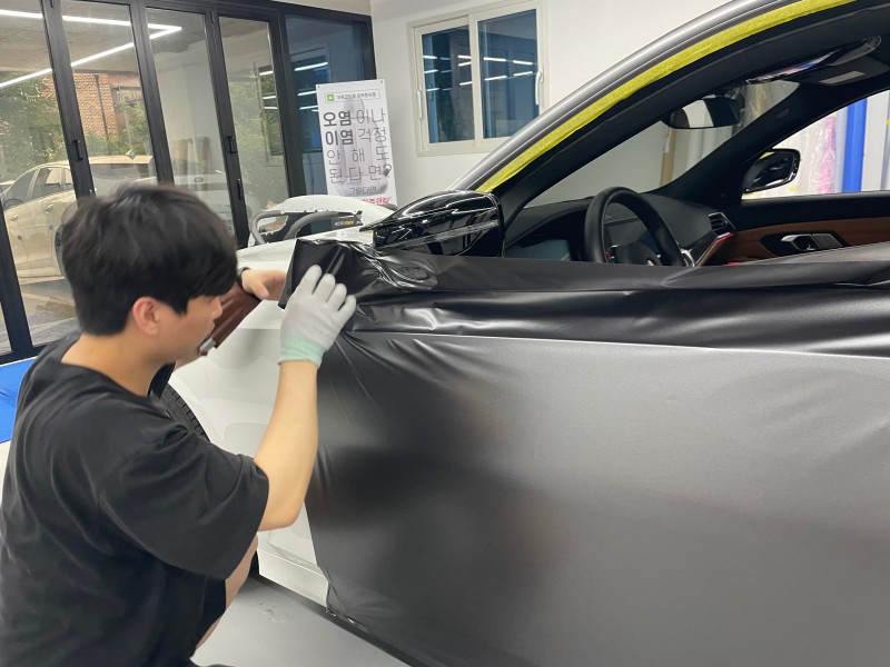 화성 향남읍 / 사틴다크그레이 전체랩핑(3m) / BMW / 3시리즈