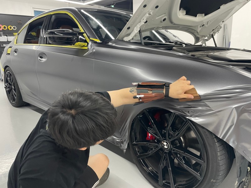 화성 향남읍 / 사틴다크그레이 전체랩핑(3m) / BMW / 3시리즈