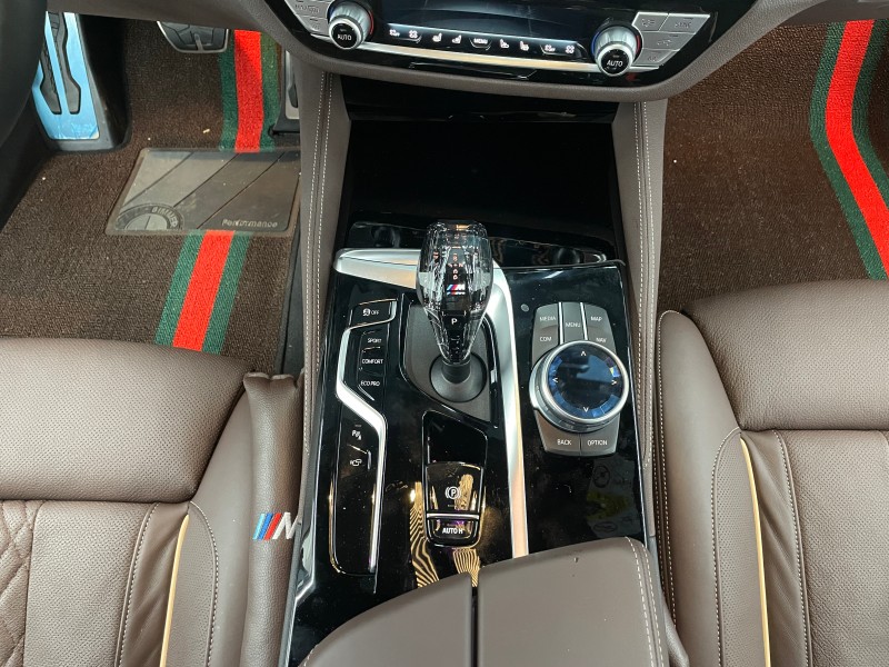 화성 향남읍 / 무광카본 실내랩핑 / BMW / 5시리즈