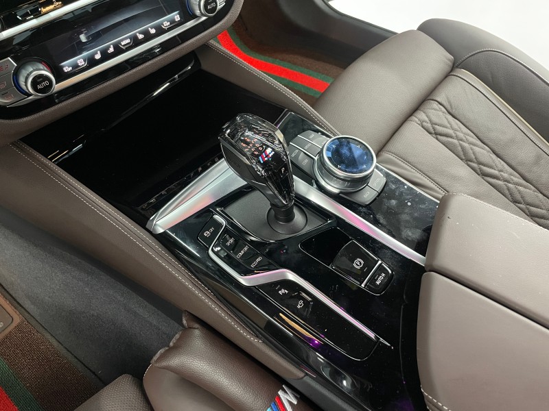 화성 향남읍 / 무광카본 실내랩핑 / BMW / 5시리즈