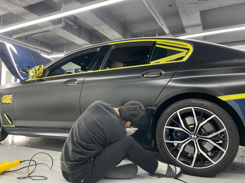 화성 향남읍 / 사틴블랙(에이버리) 전체랩핑 / BMW / 5시리즈
