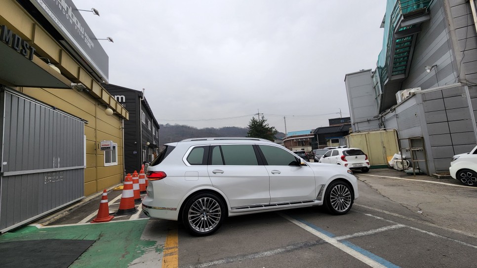 서울 강서구 / 썬팅 / BMW / X7 / X7 (G07)