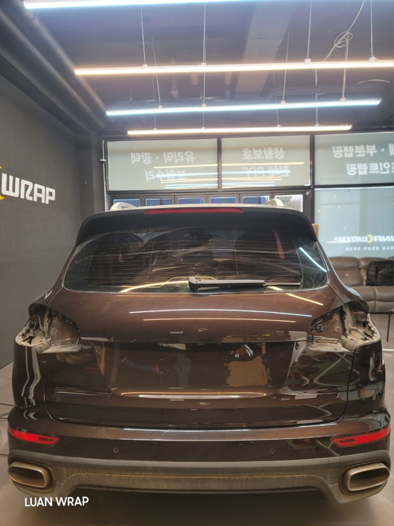 김포 김포한강7로 / 랩핑 / 포르쉐 / 카이엔