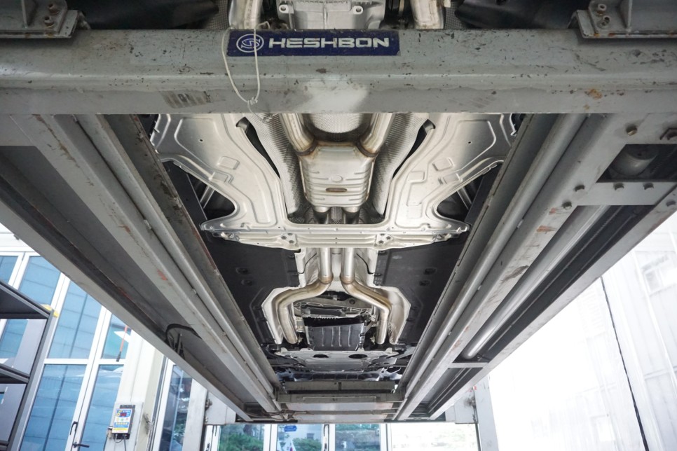 서울 동작구 / 배기(중통,보펜 모듈작업) / BMW / 8시리즈 M850i (G15)