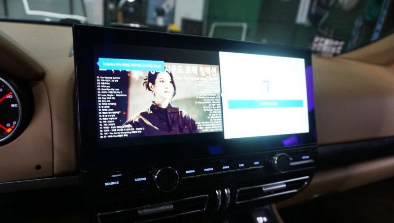 경기 김포 걸포로 / 안드로이드올인원(네비) / 송풍구 위치 이동형 안드로이드 올인원 내비게이션 / 3D 어라운드뷰 / 포르쉐 / 카이엔