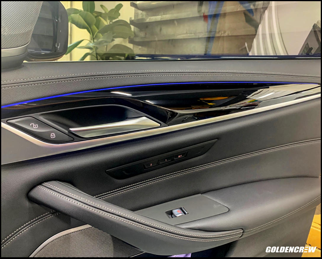 서울 강서구 / 랩핑 / 4D 리얼 카본 실내 랩핑 / BMW / 5시리즈 (G30)