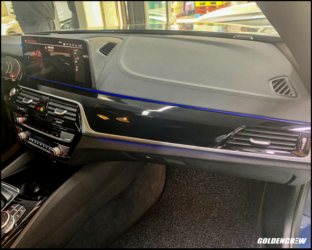 서울 강서구 / 랩핑 / 4D 리얼 카본 실내 랩핑 / BMW / 5시리즈 (G30)