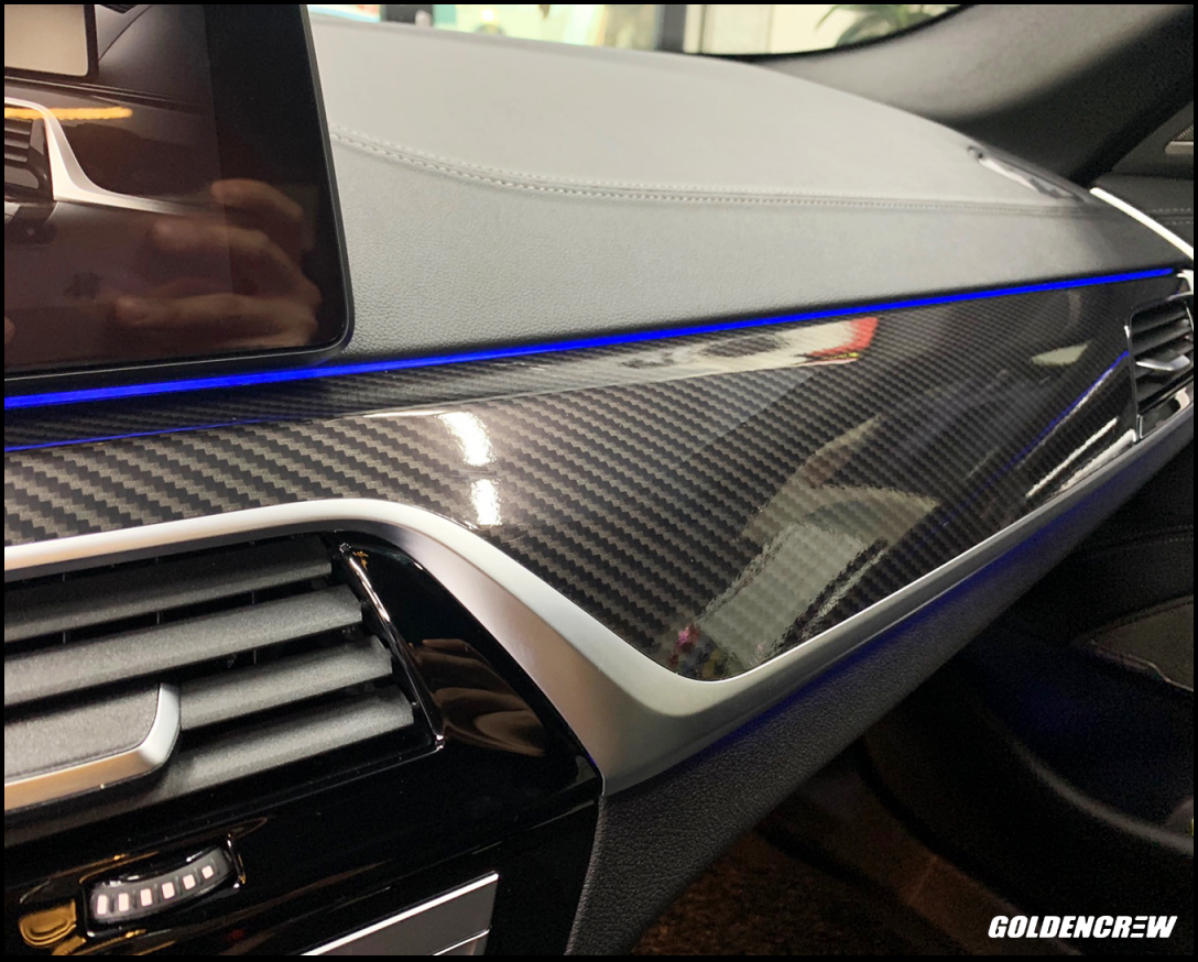 서울 강서구 / 랩핑 / 4D 리얼 카본 실내 랩핑 / BMW / 5시리즈 (G30)