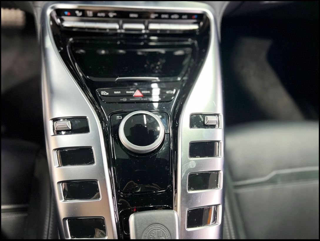 서울 강서구 / 랩핑 / 실내 랩핑 / 벤츠 / AMG GT