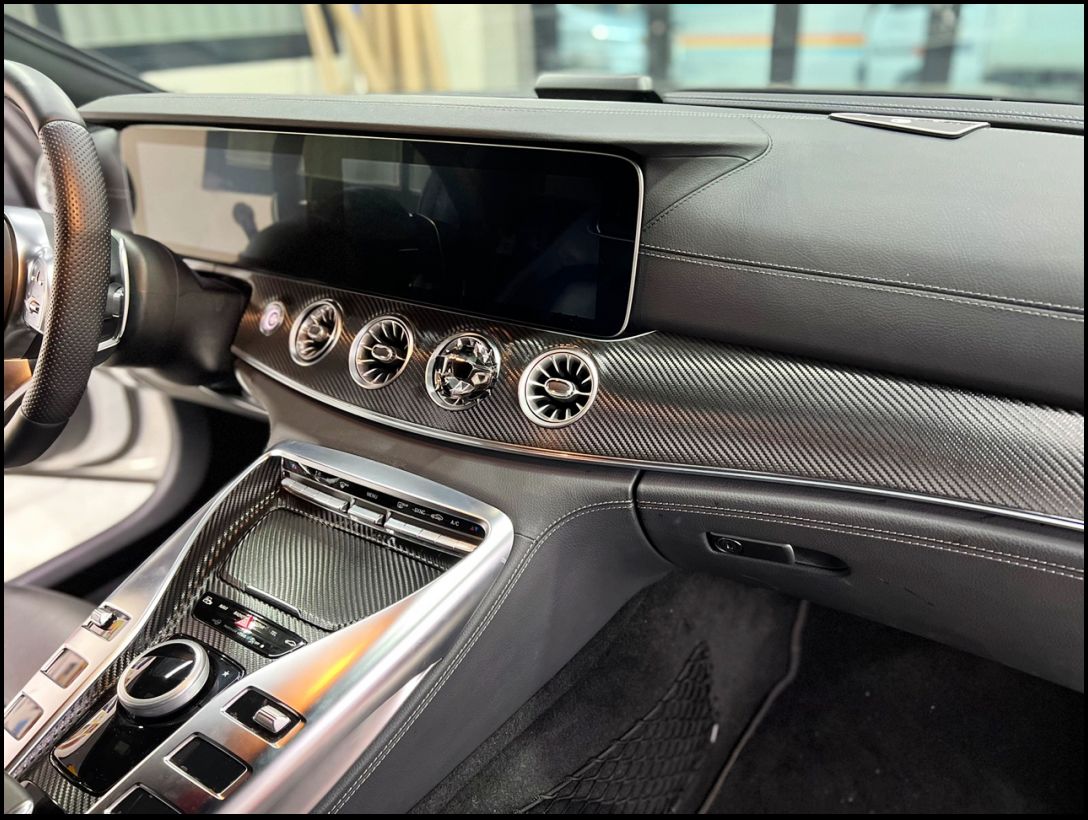 서울 강서구 / 랩핑 / 실내 랩핑 / 벤츠 / AMG GT