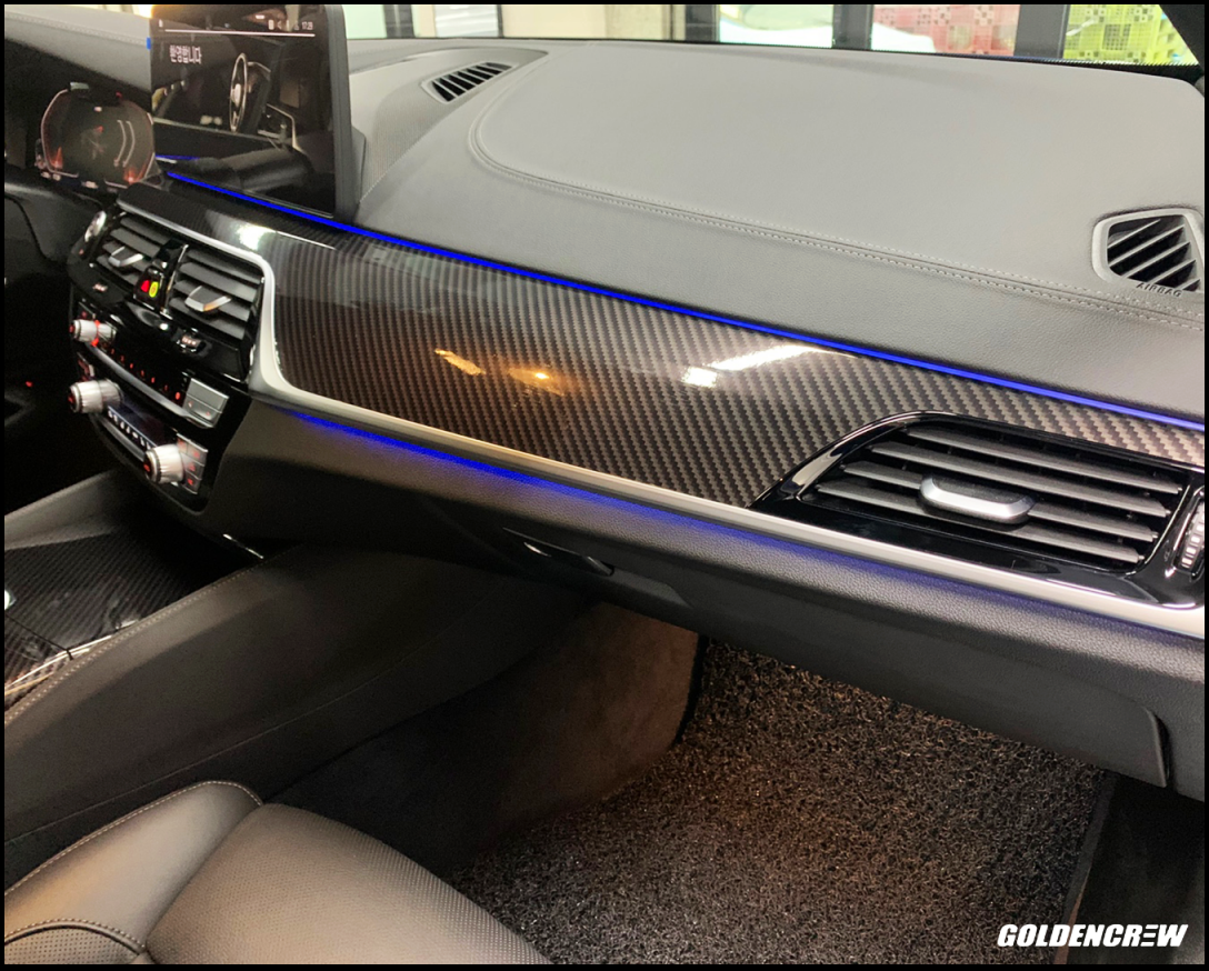 서울 강서구 / 랩핑 / 4D 리얼 카본 실내 랩핑 / BMW / 5시리즈 (G30)