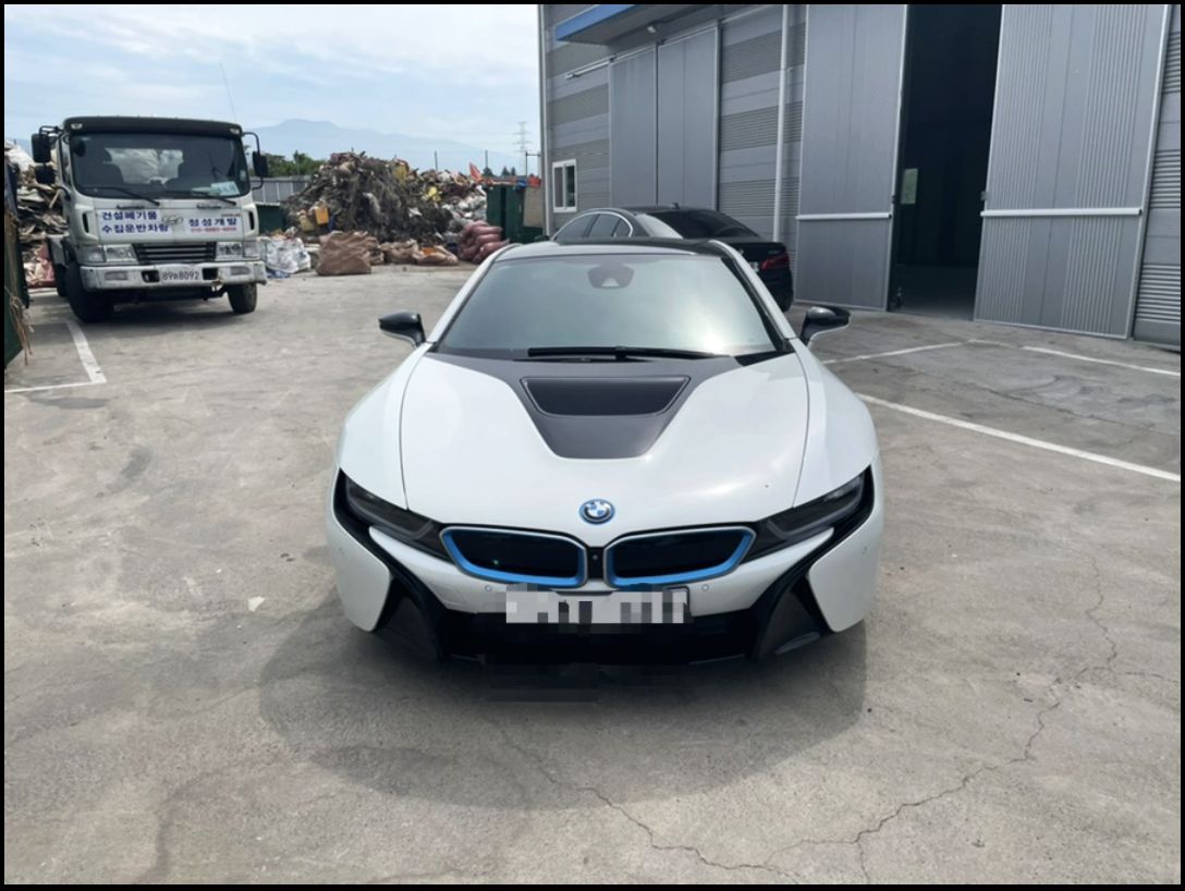 인천시 서구 / 전체랩핑 / 매트블랙 컬러 / BMW / i8