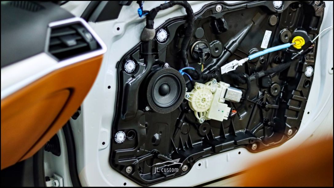 하남 초이로 / 카오디오 / 회오리 풀 커버 오디오 / BMW / 3시리즈