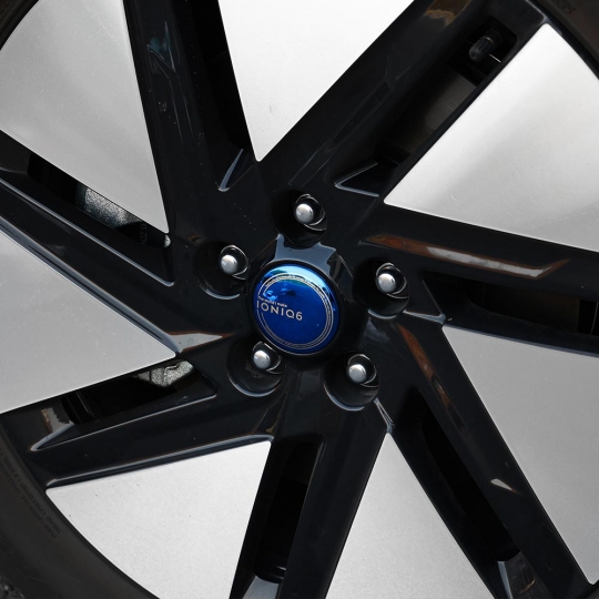 아이오닉6 전용 인테리어 엠블럼 부착형 셀프튜닝 알루미늄 휠캡 휠커버 용품
