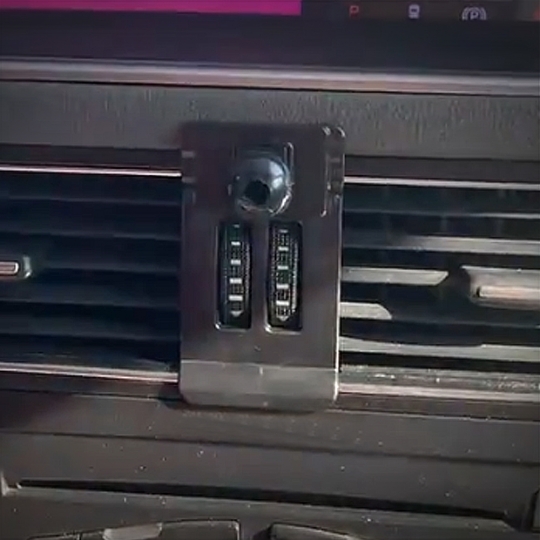 아우디 Q5 8R 차량용 휴대폰 거치대 브라켓 17mm 볼 마운트