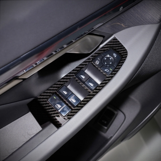 BMW 5시리즈 G60 앞좌석 윈도우 조절부 커버-카본 수전사