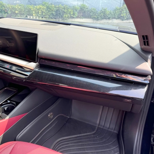 트루파츠 BMW 5시리즈 G60 조수석 전면/도어 트림 커버-카본 수전사